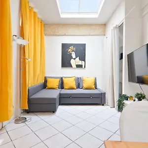 https://studio-appartement-quartier-musee-du-louvre-3.fr-paris.fr